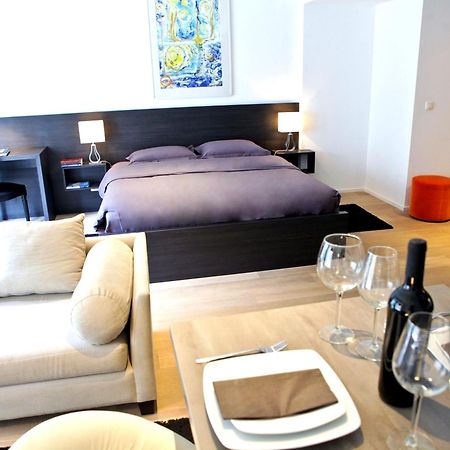 Flat Moliere Apartment Brussel Bagian luar foto