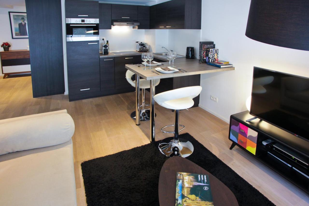 Flat Moliere Apartment Brussel Bagian luar foto