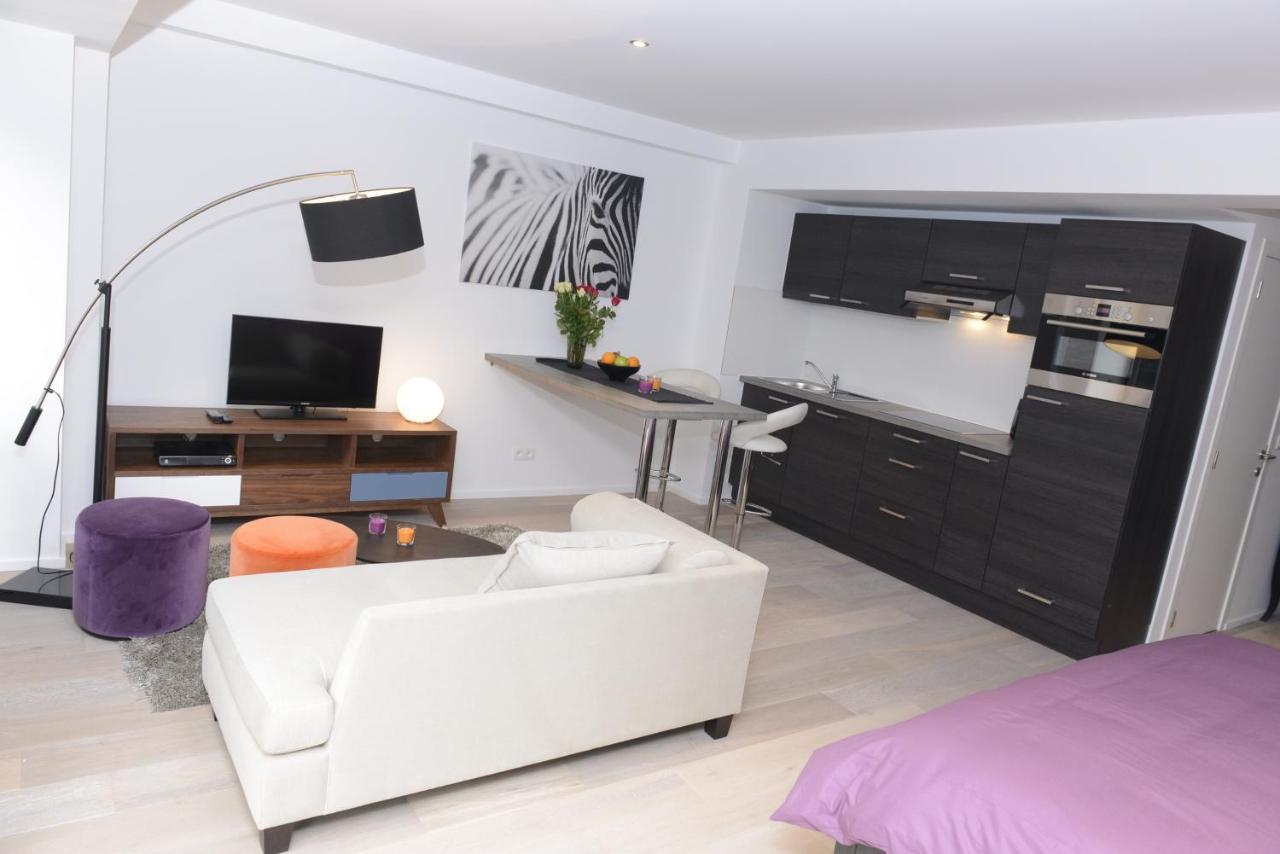 Flat Moliere Apartment Brussel Bagian luar foto
