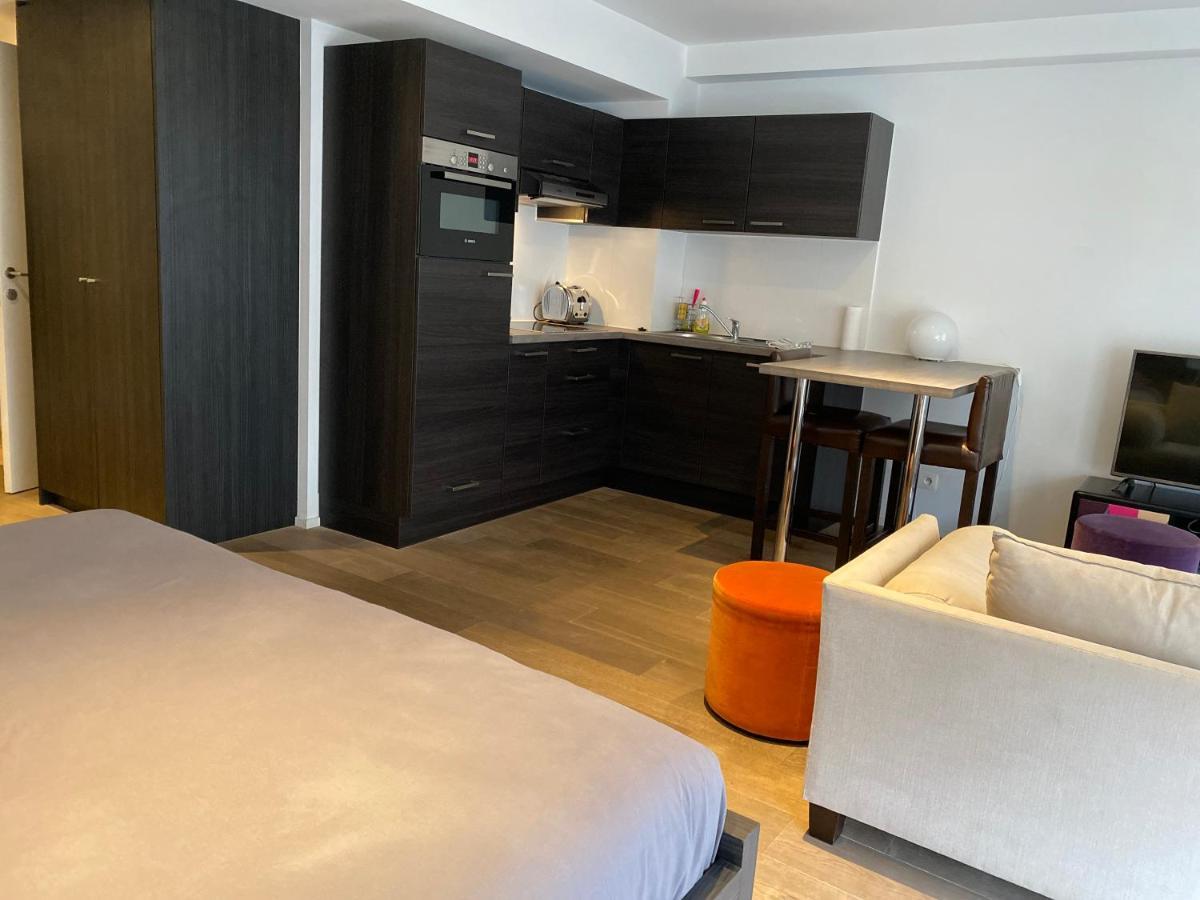 Flat Moliere Apartment Brussel Bagian luar foto